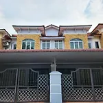 10Min To Ipoh Town Gemilang Tawas 4Br4Bath 14Pax