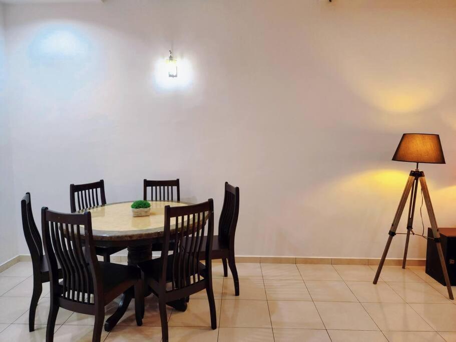10min To Town Gemilang Tawas 4br4bath 14pax Rumah percutian Ipoh