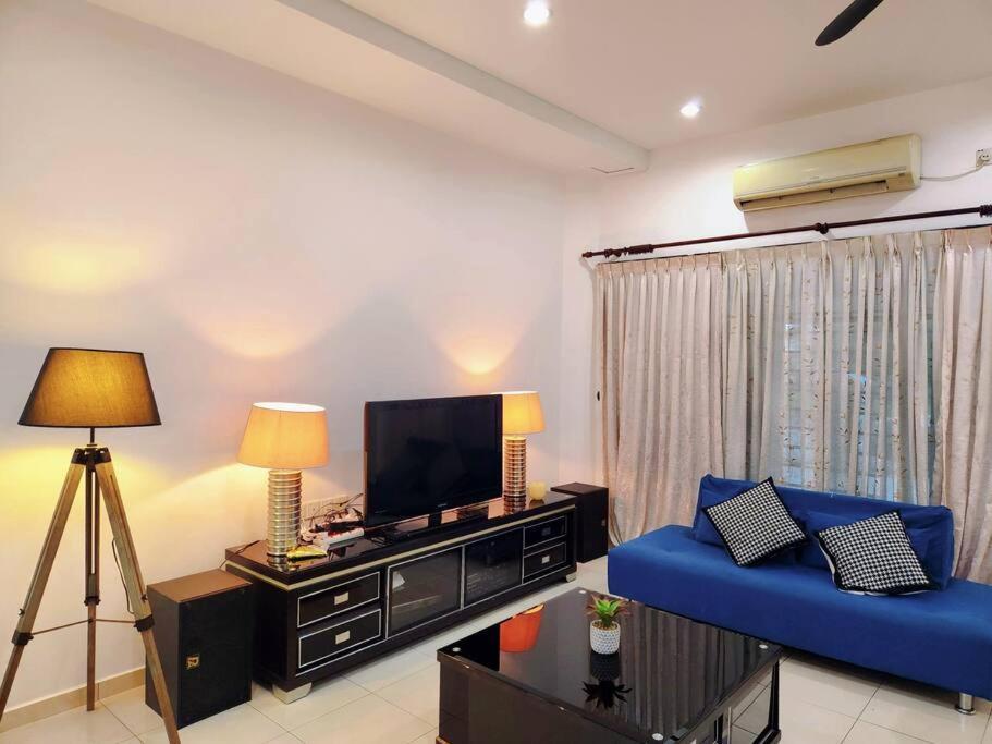 10min To Town Gemilang Tawas 4br4bath 14pax Ipoh