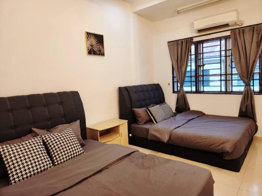 10min To Town Gemilang Tawas 4br4bath 14pax *