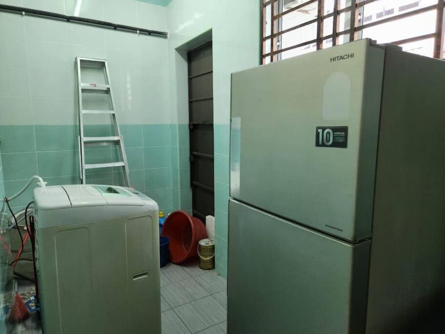 10min To Town Gemilang Tawas 4br4bath 14pax *