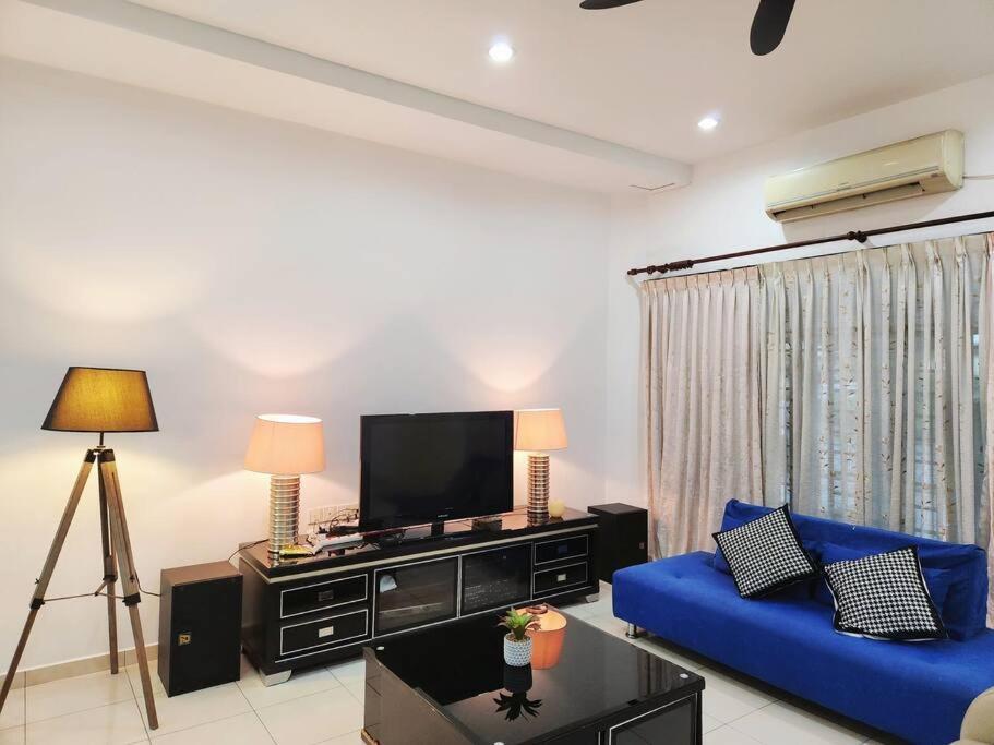 10min To Town Gemilang Tawas 4br4bath 14pax Ipoh